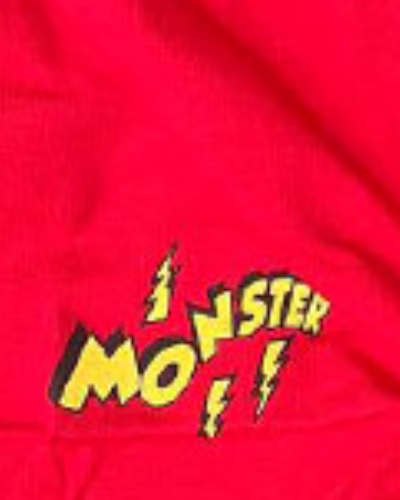 قرمز طرح مونسترا